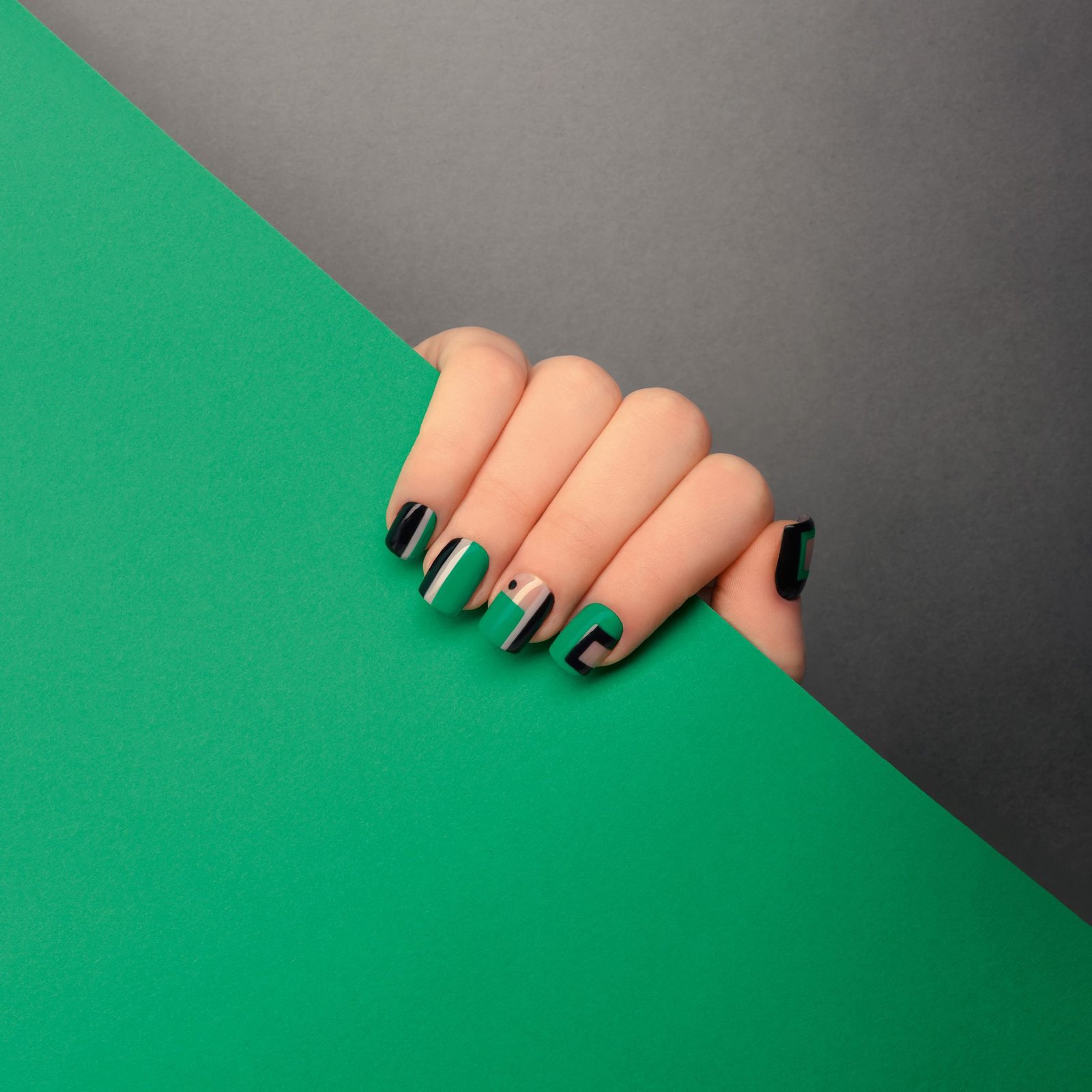 summer2023 nailart 2 scaled e1716298953200