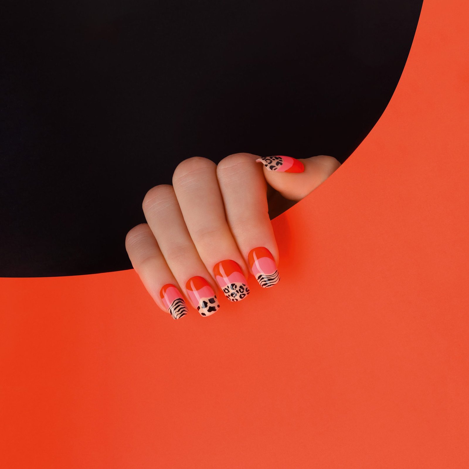 summer2023 nailart 4 scaled e1716299464683